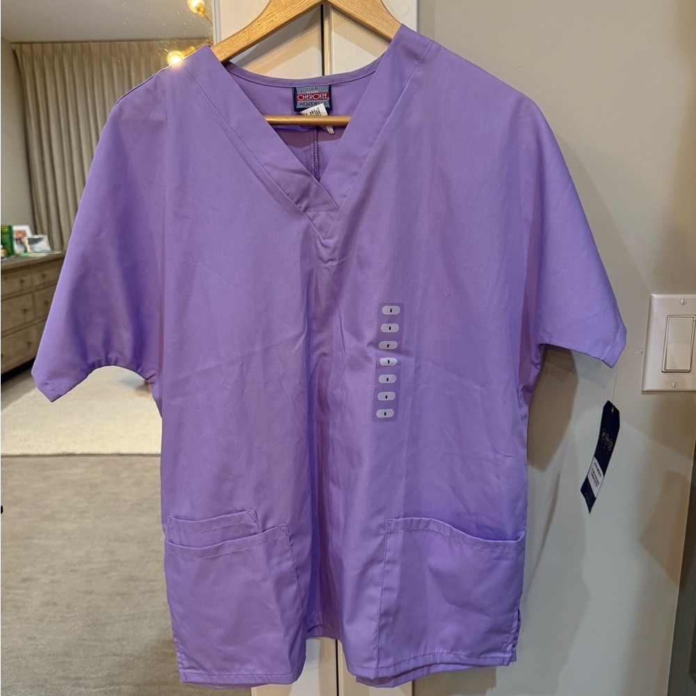 Cherokee Purple Scrub Top NWT Size Medium